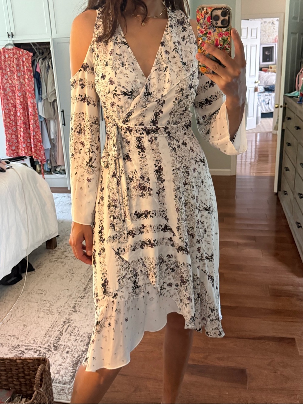BCBGMAXAZRIA White Floral Cold-Shoulder Wrap Dress M